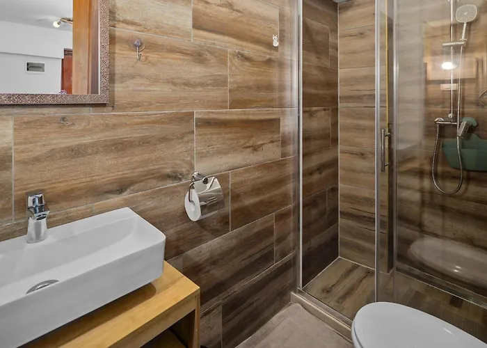 Mediteraneo 펜션 로비니